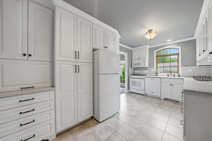 1034 N Indiana Street, Griffith, IN 46319 - #3