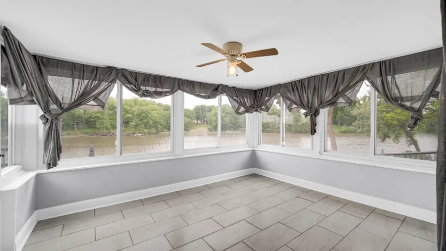 1234 River Terrace, Hobart, IN 46342 - #3