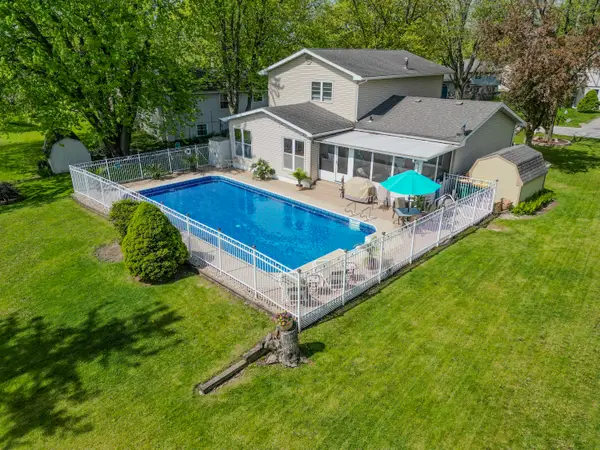 1184 Winterhaven Lane, Crown Point, IN 46307