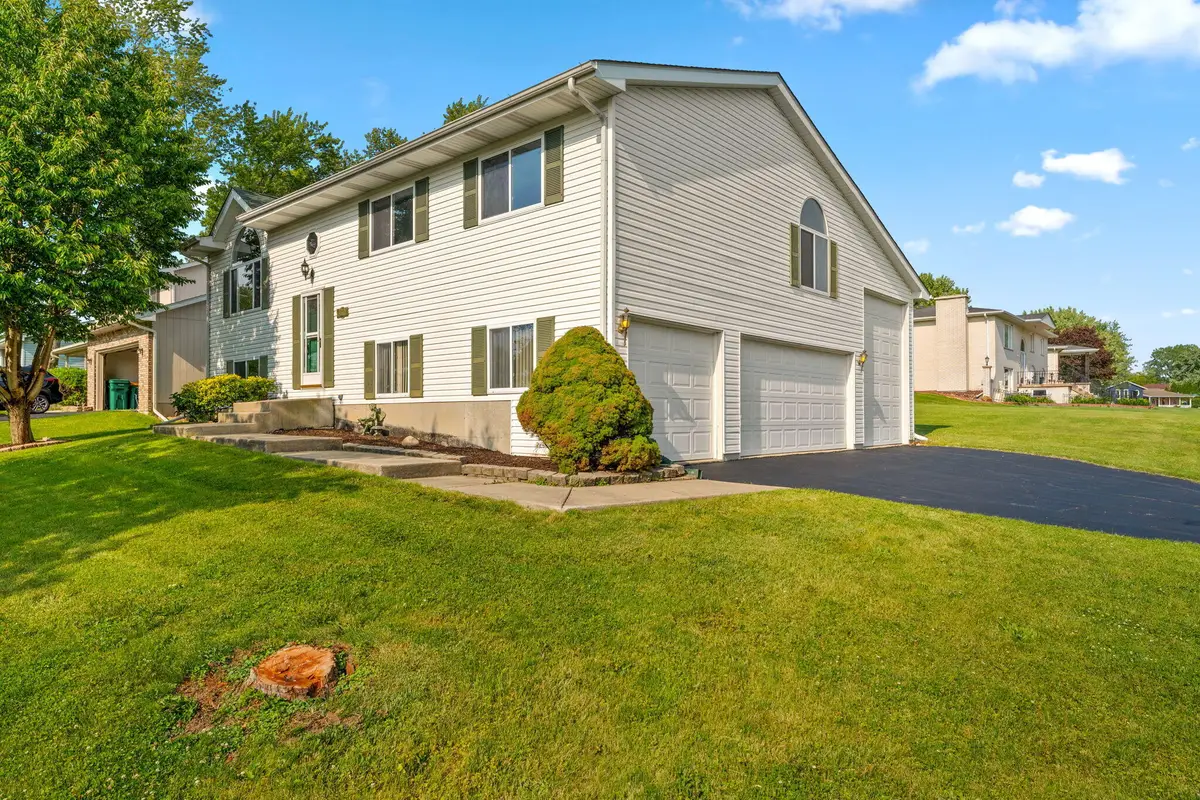 1807 Forest Lane, Crown Point, IN 46307 - #1