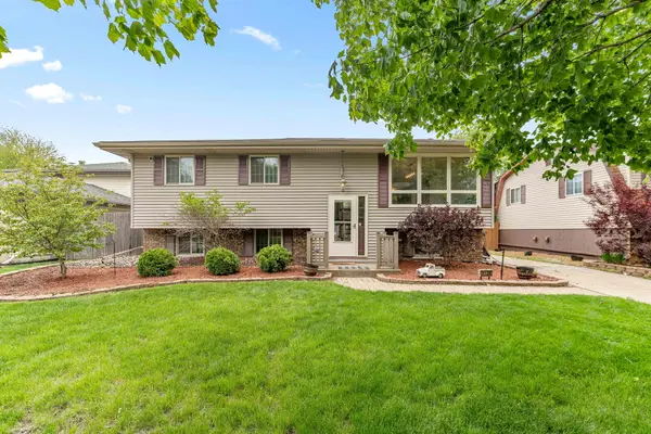 9138 Southmoor Avenue, Highland, IN 46322