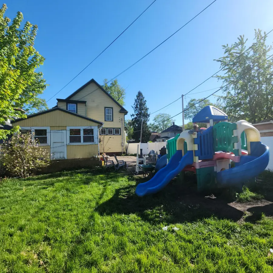 307 E Maple Avenue, La Porte, IN 46350 - #2