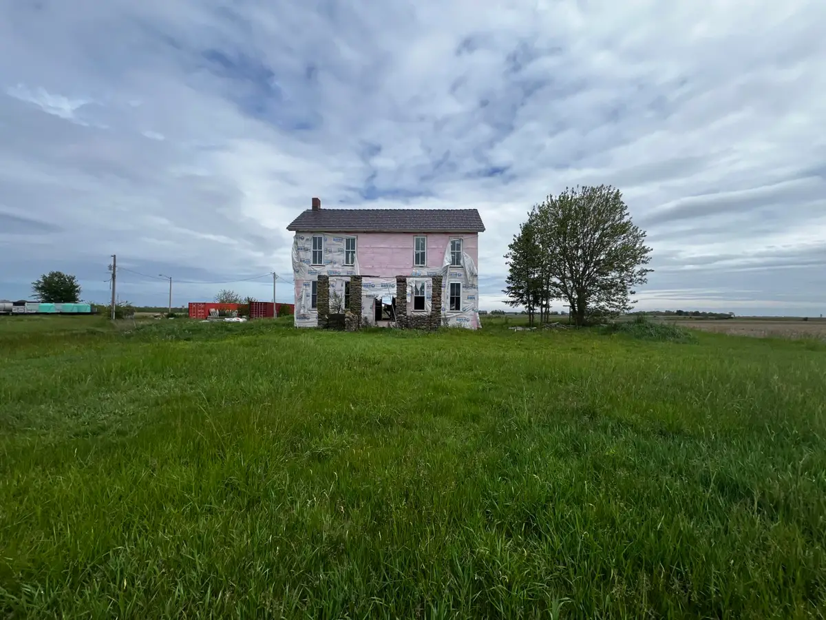 569 S 100 W, Rensselaer, IN 47978 - #1