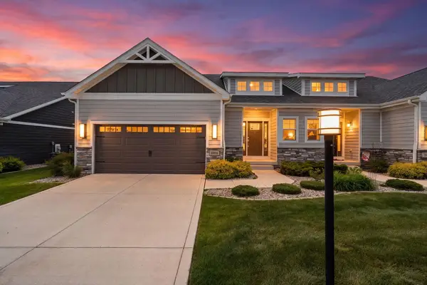 10810 Scarlett Oak Drive, St. John, IN 46373