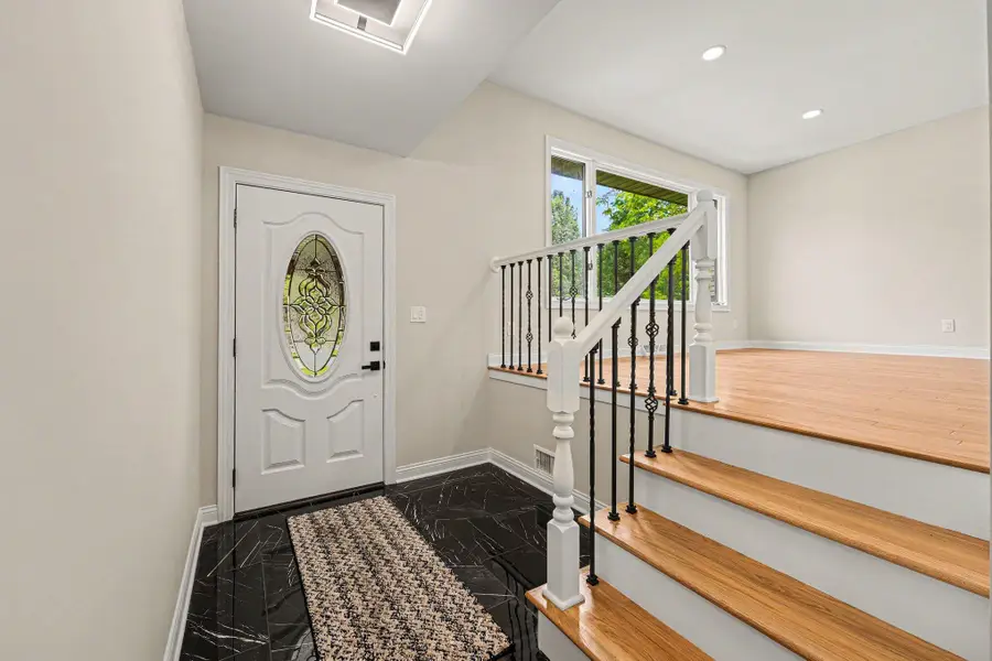 9792 W Oakridge Drive, Saint John, IN 46373 - #2