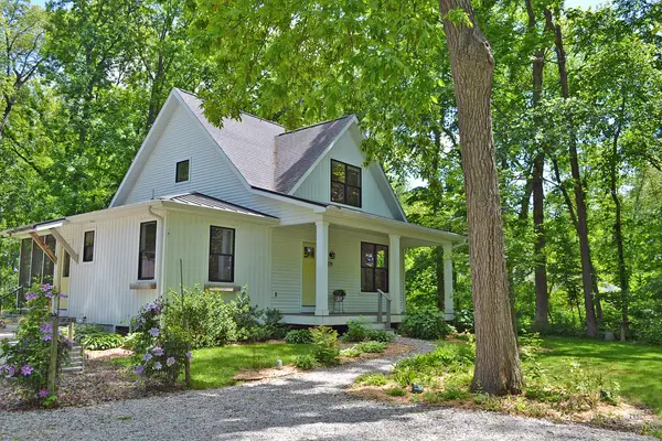 279 S 150 E, Valparaiso, IN 46383