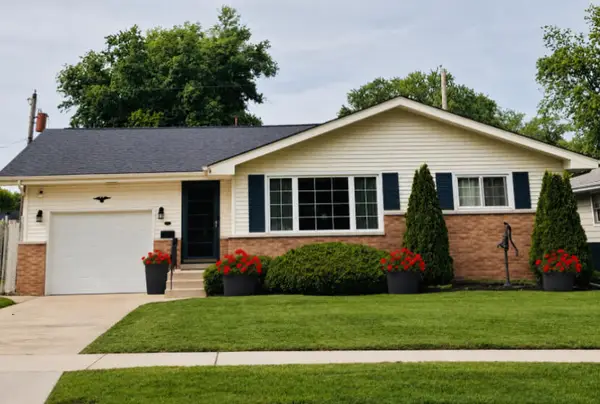 118 Minter Drive, Griffith, IN 46319