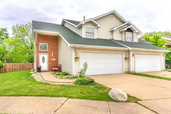 80 Lukes Court, Hobart, IN 46342