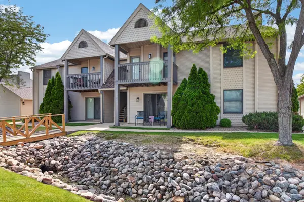 3507 Timberbridge Drive #C, Valparaiso, IN 46383