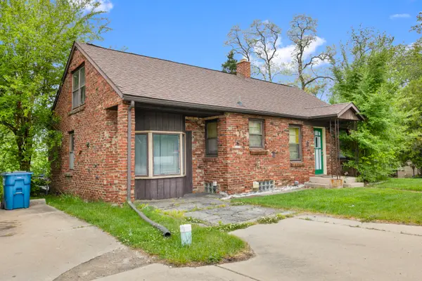610 Pine Lake Avenue, La Porte, IN 46350