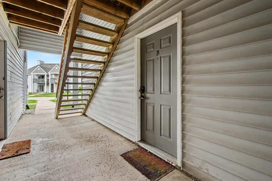 1086 Millpond Road #B, Valparaiso, IN 46385 - #2
