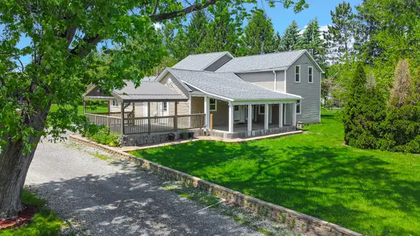 838 N 200 W, Valparaiso, IN 46385