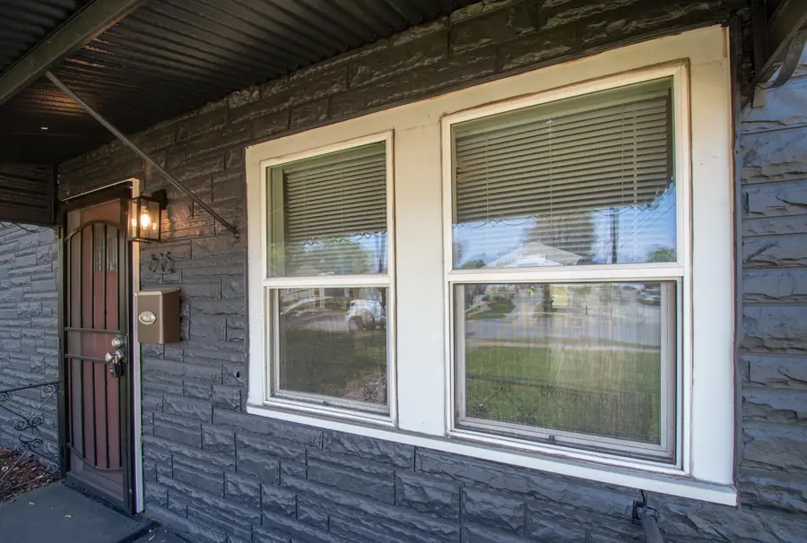 825 E 14th Avenue, Gary, IN 46407 - #3