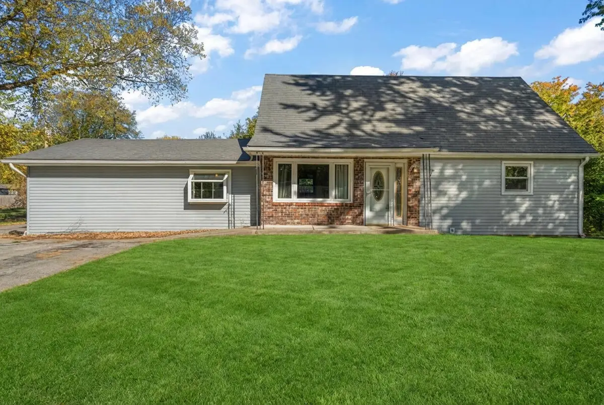 2790 E 1059 N, Demotte, IN 46310 - #1