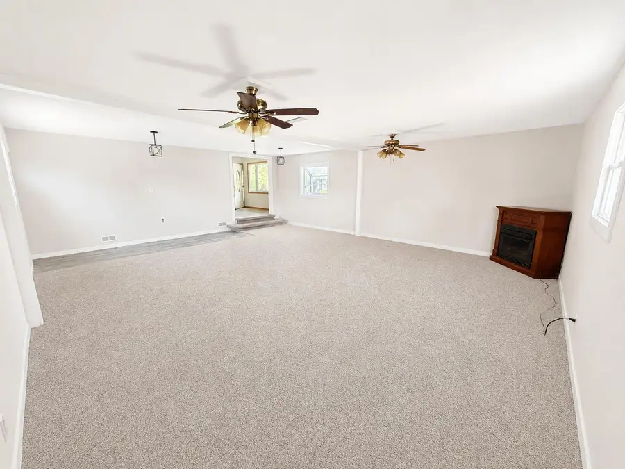 2790 E 1059 N, Demotte, IN 46310 - #3