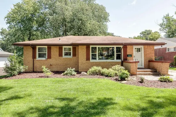 405 Fairview Avenue, Crown Point, IN 46307