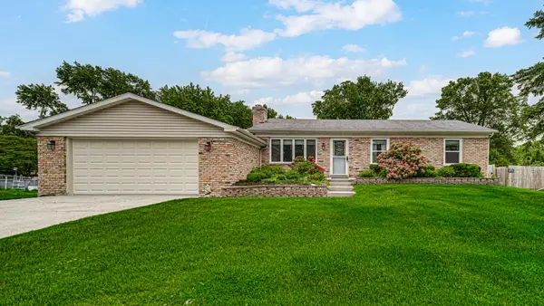 329 Dogwood Street Nw, DeMotte, IN 46310