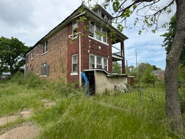 304 Polk Street, Gary, IN 46402 - #2