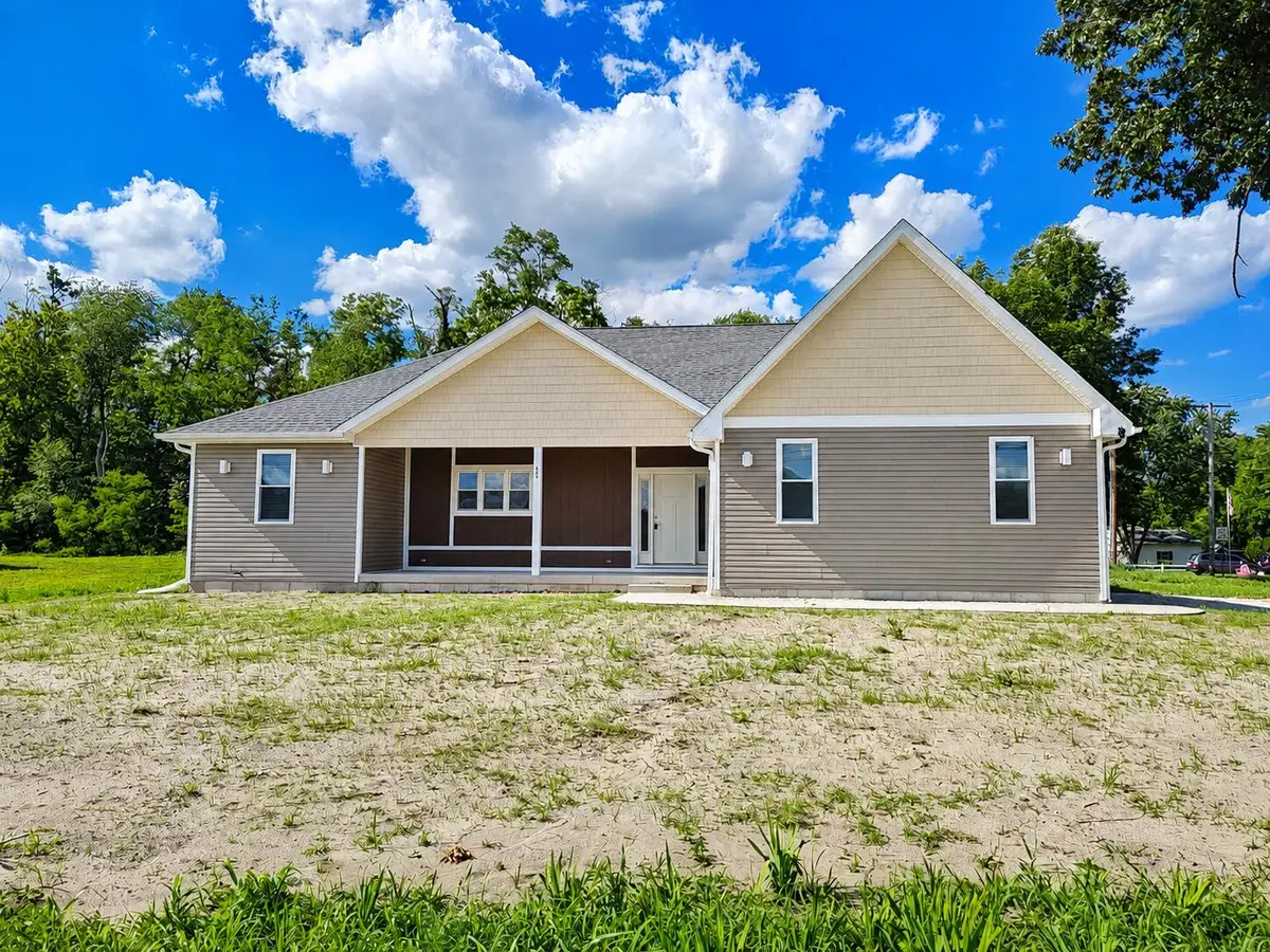 809 E Culver Road, Knox, IN 46534 - #1
