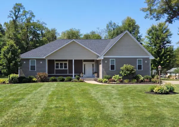 809 E Culver Road, Knox, IN 46534