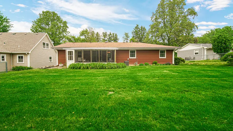 1053 Avondale Street, Valparaiso, IN 46385 - #2