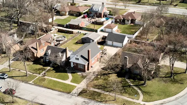 8039 Forest Avenue, Munster, IN 46321