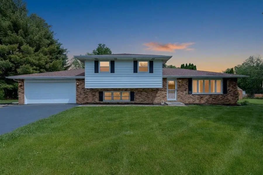 243 S 150 E, Valparaiso, IN 46383 - #2