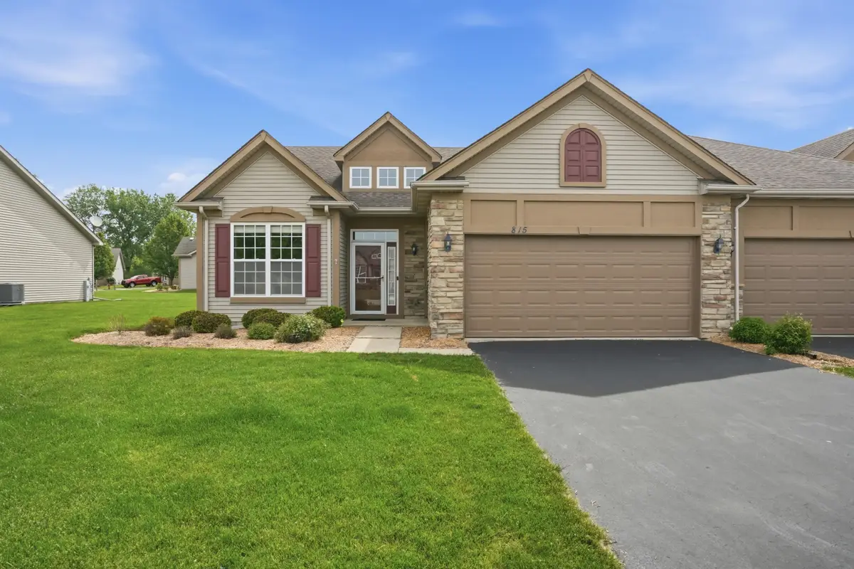 815 Charlevoix Way, Schererville, IN 46375 - #1