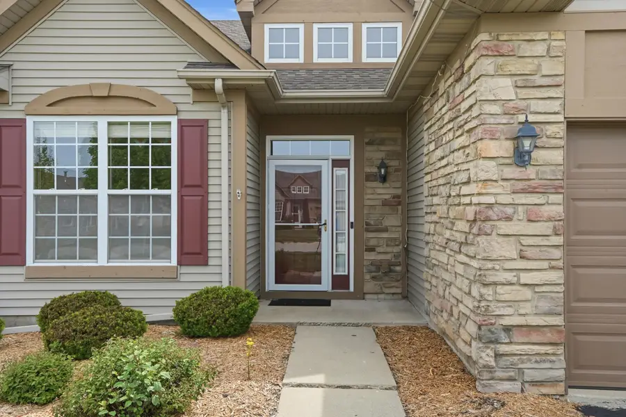 815 Charlevoix Way, Schererville, IN 46375 - #2