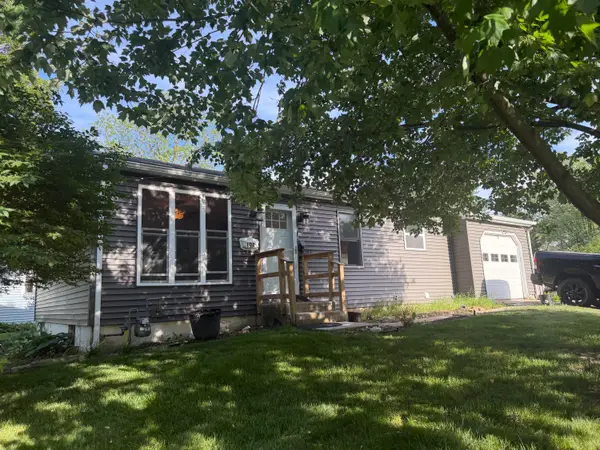 102 Northview Drive, Valparaiso, IN 46383