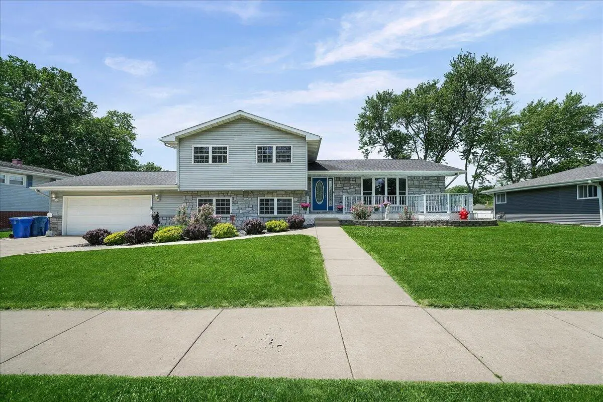 735 S Sherman Street, Crown Point, IN 46307 - #1