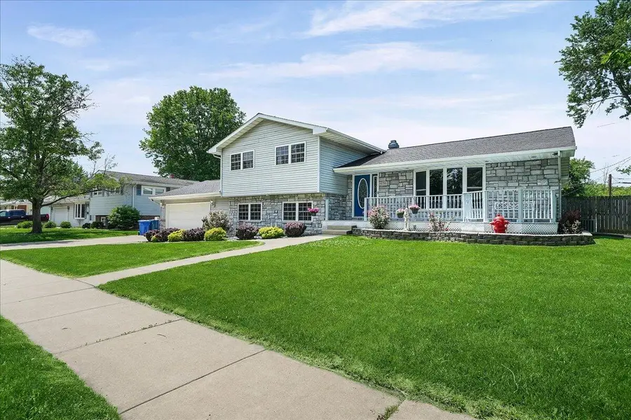 735 S Sherman Street, Crown Point, IN 46307 - #3