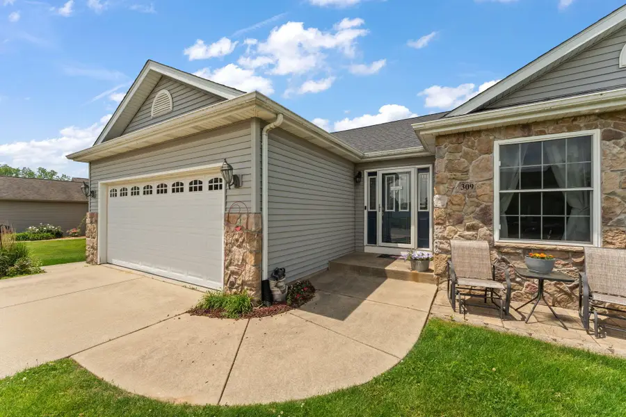 309 Pepper Creek Drive, Valparaiso, IN 46385 - #2