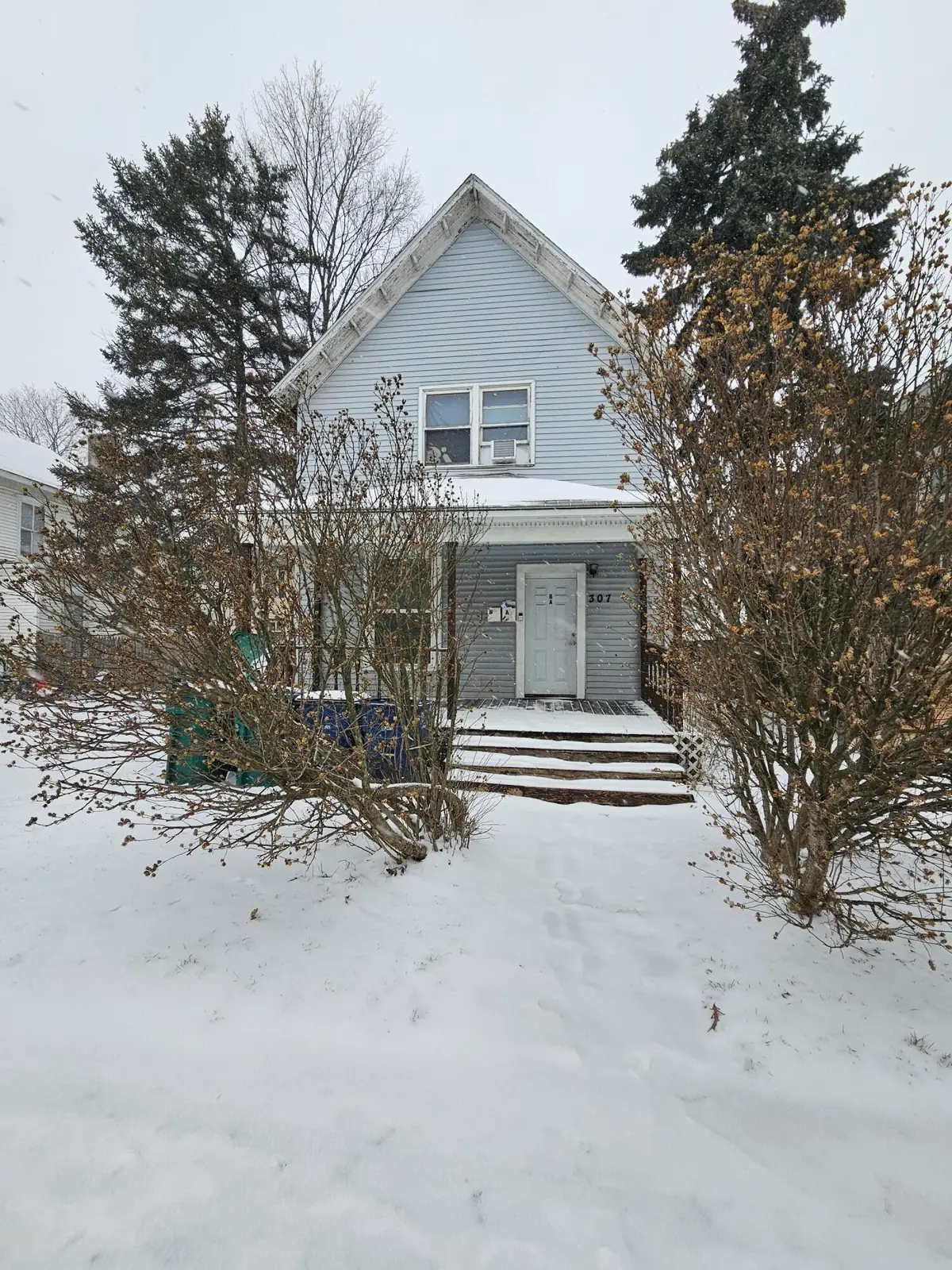 307 E Jefferson Avenue, La Porte, IN 46350 - #1