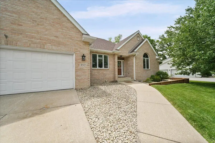 352 Tremont Lane, Valparaiso, IN 46385 - #2