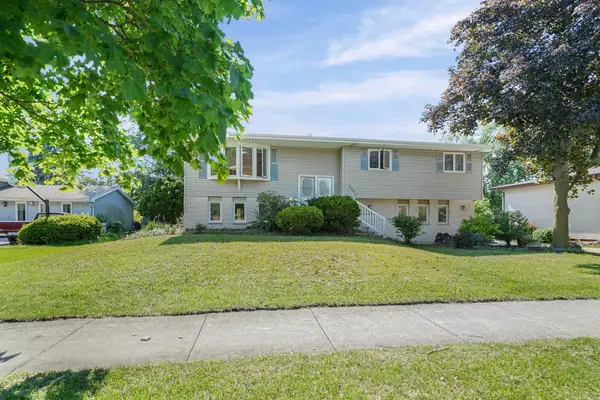 2504 Victoria Road, Schererville, IN 46375