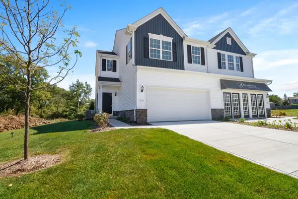 1477 W 72nd Place, Merrillville, IN 46410