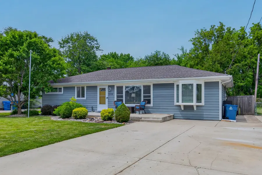 1208 E Farragut Street, Crown Point, IN 46307 - #3