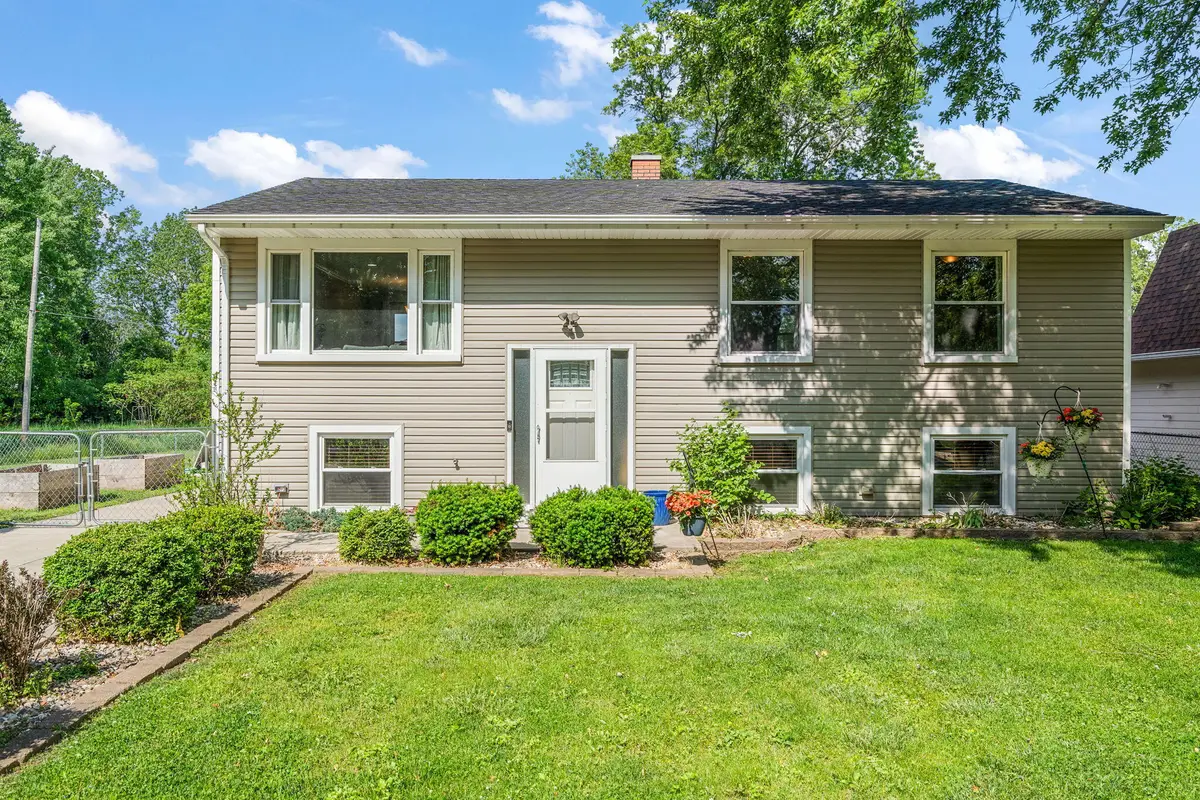 1022 S 18th Street, Chesterton, IN 46304 - #1
