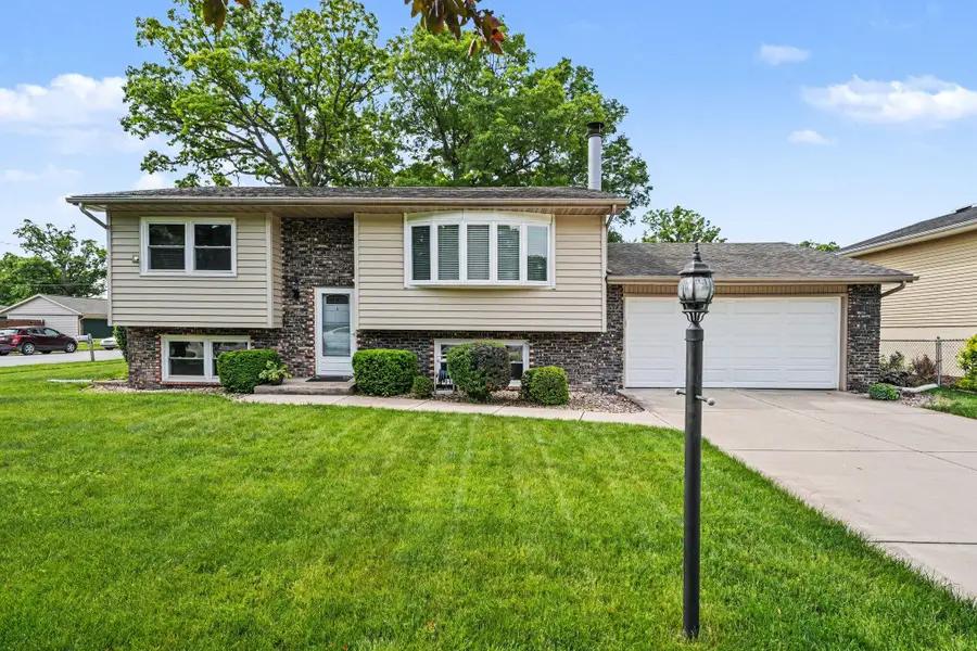 2801 Crabapple Lane, Hobart, IN 46342 - #2
