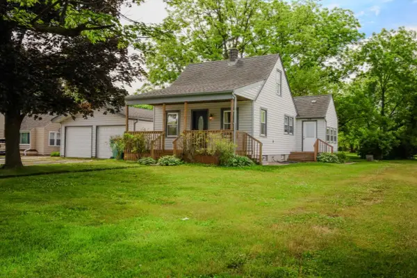 751 W 73rd Avenue, Merrillville, IN 46410