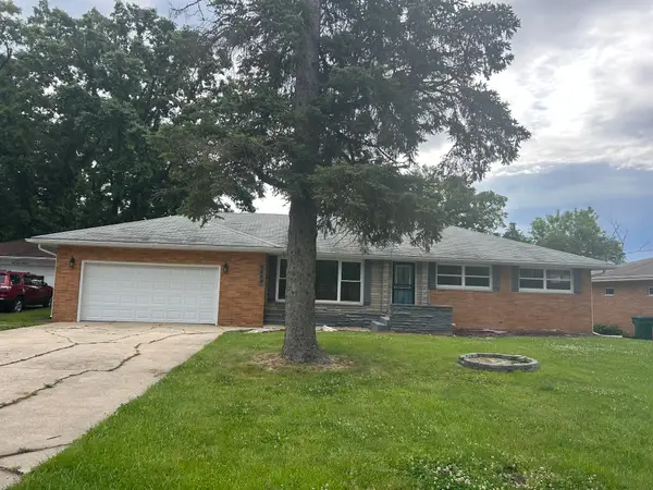5429 Dexter Drive, Merrillville, IN 46410