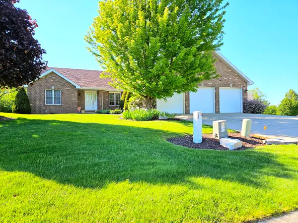 88 Bergamo Court, Crown Point, IN 46307