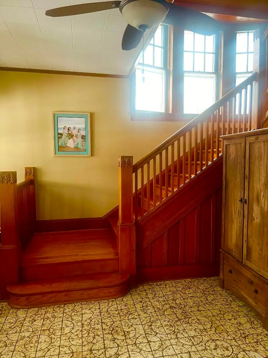 920 E Cleveland Avenue, Hobart, IN 46342 - #2