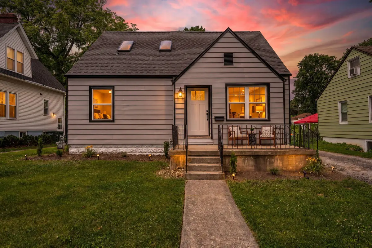 482 Grove Avenue, Valparaiso, IN 46385 - #1