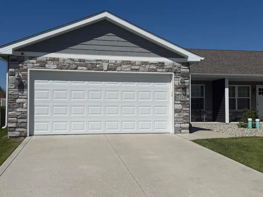 4248 W 77th Avenue, Merrillville, IN 46410 - #2