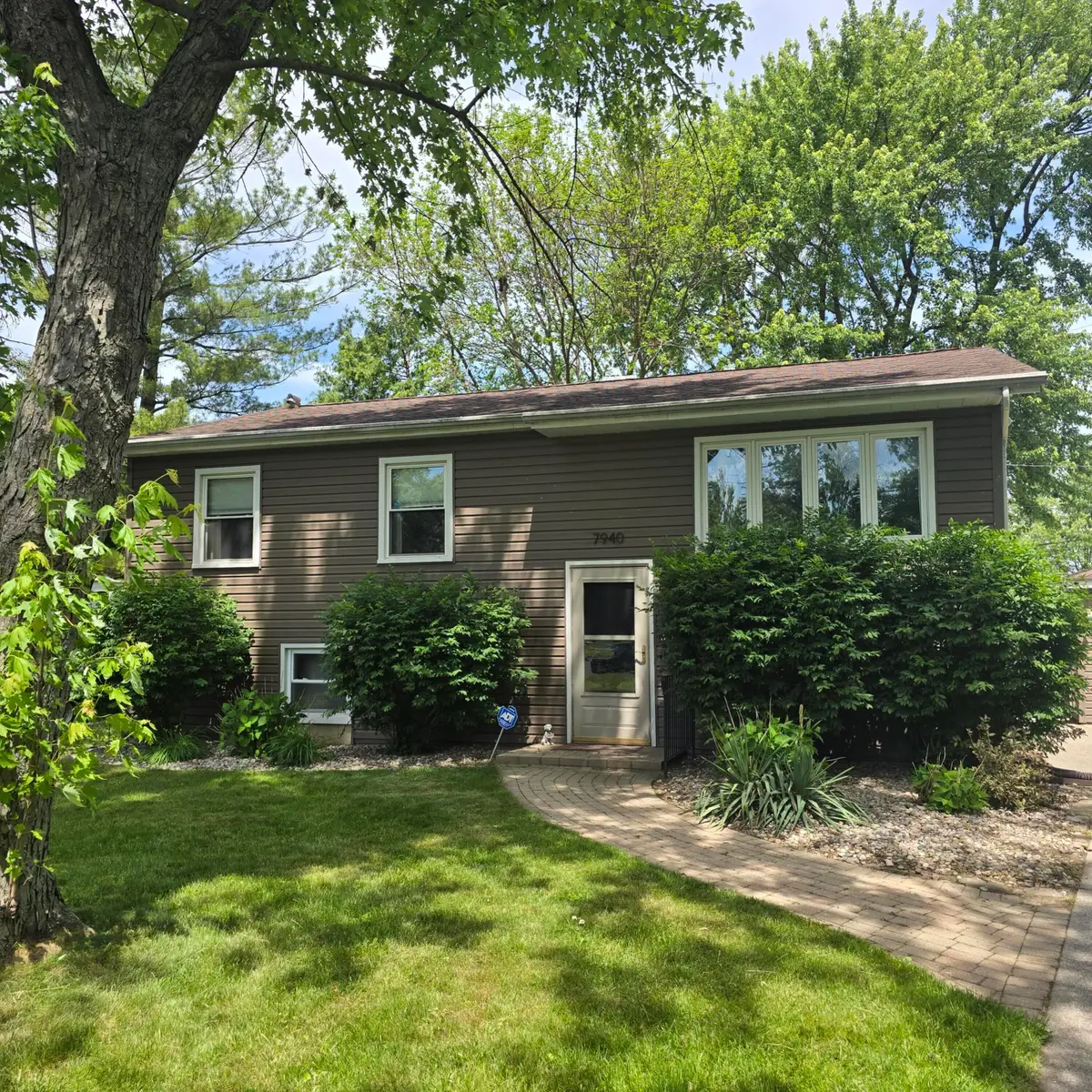 7940 Wilson Court, Merrillville, IN 46410 - #1
