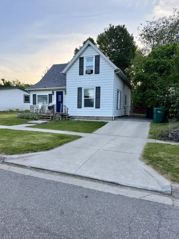 230 Cable Street, La Porte, IN 46350