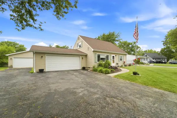 670 Newport Road, Valparaiso, IN 46385