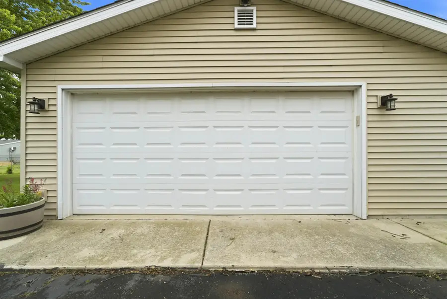670 Newport Road, Valparaiso, IN 46385 - #3